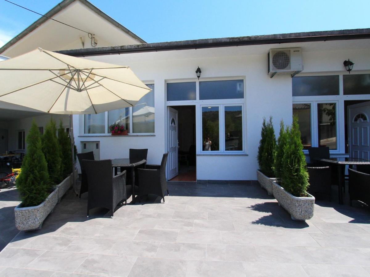 Apartments Nero Novi Vinodolski Exterior foto