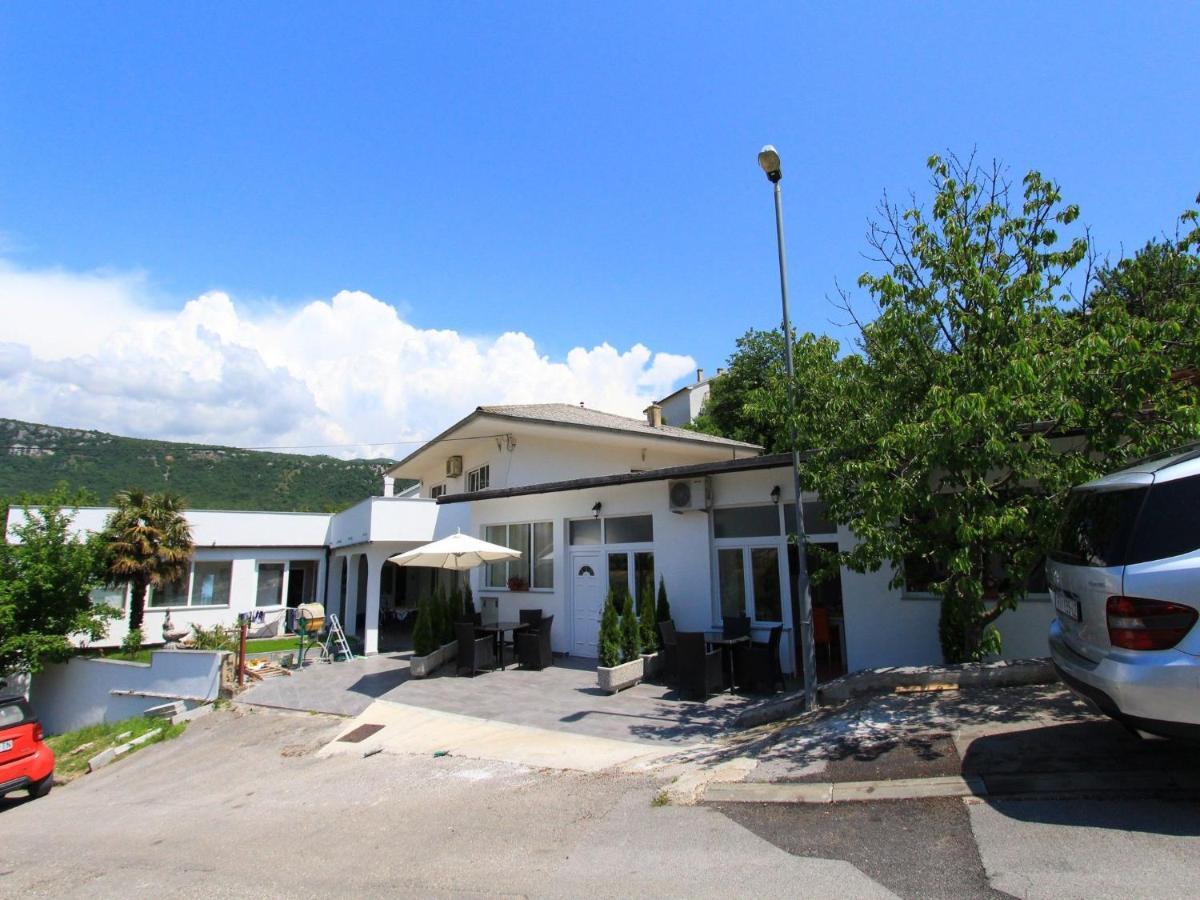 Apartments Nero Novi Vinodolski Exterior foto